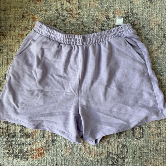 Old Navy Light Purple Women's Athletic Shorts - Picture 1 of 2